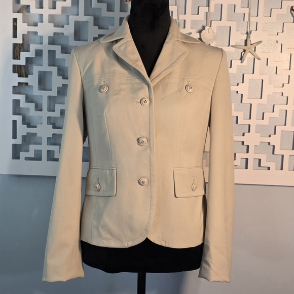 Ann Taylor Loft Jackets & Blazers - Ann Taylor LOFT Beige Fitted Blazer Women's Size 4 Jacket